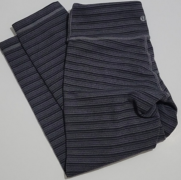 lululemon athletica Pants - Lululemon Wunder Under Cropped II Tights 21"